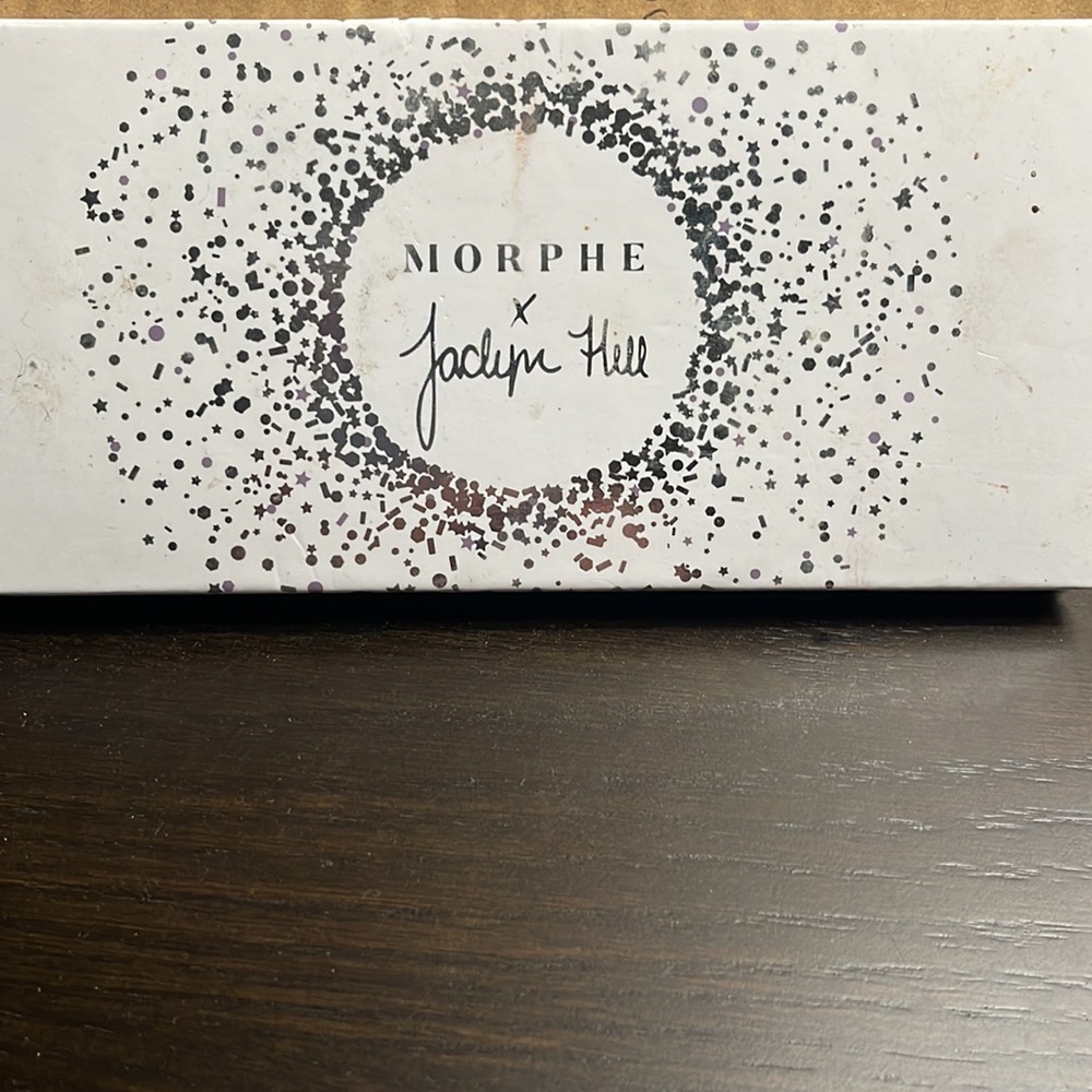 Eyeshadow palette